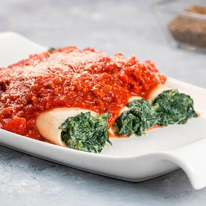 Estos canelones no fallan. La espinaca de Grupolar mantiene su color y sabor, sin perder nutrientes. Son suaves, livianos y recontra rendidores.
